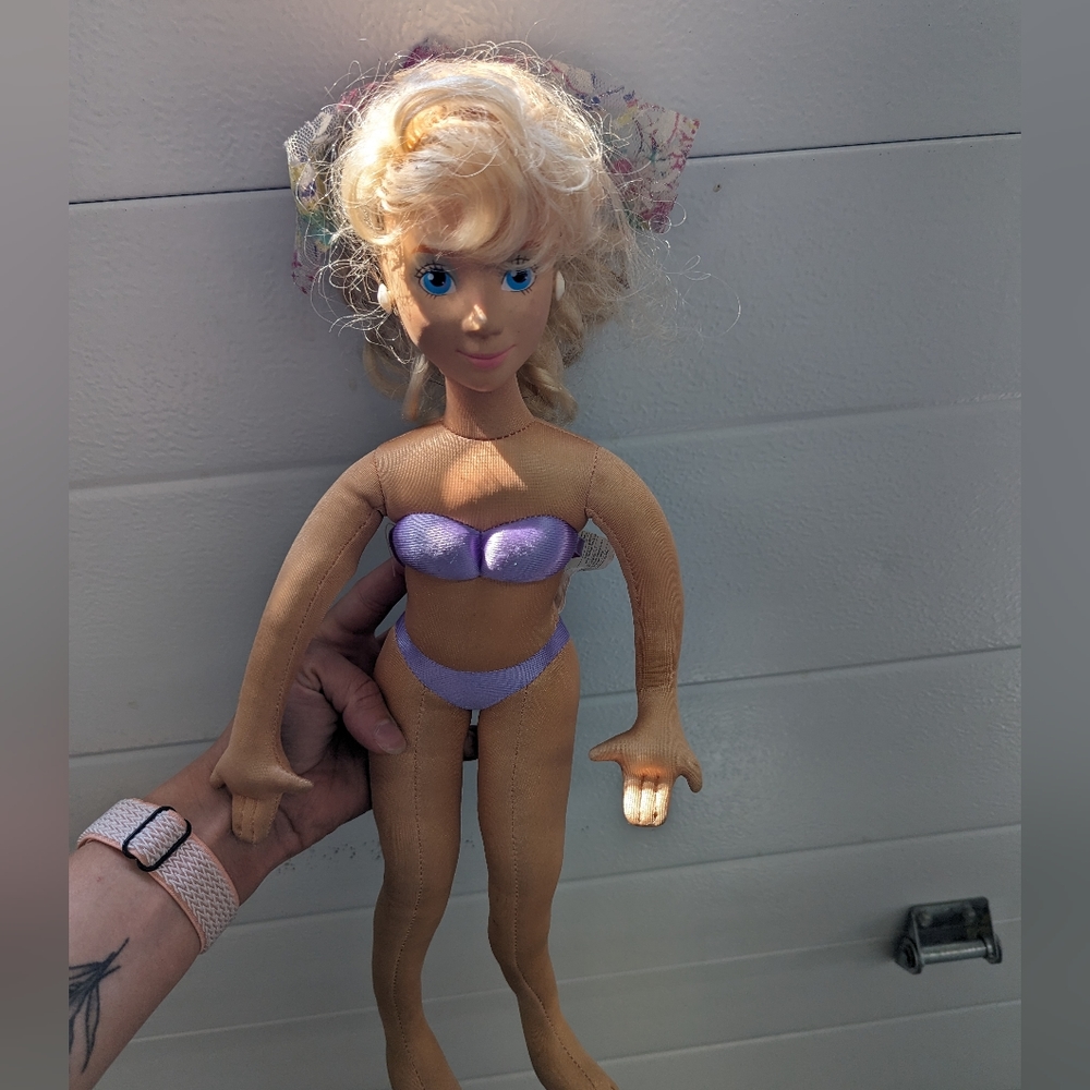 1987-1988 Mattel Hot Looks Doll